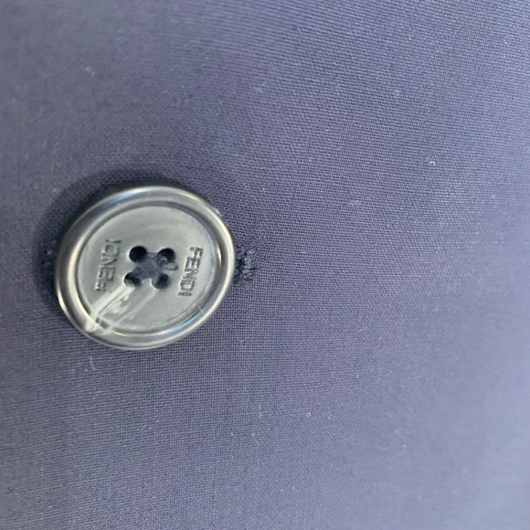 Fendi Navy Wool Blazer 38L(Italian 48) Wool 2 Button Side vents Gently worn - Picture 4 of 6